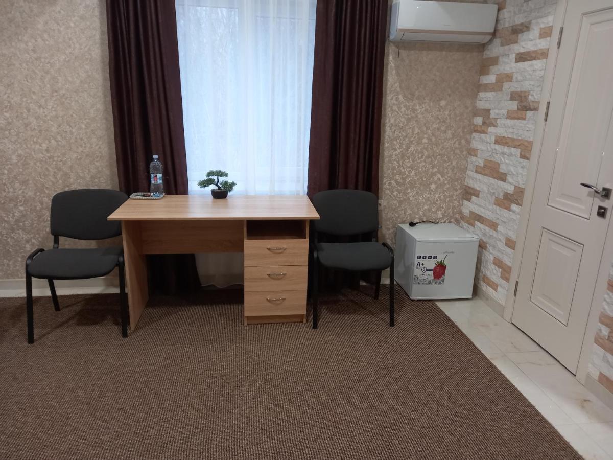 Готель River House Umanʼ Exteriér fotografie